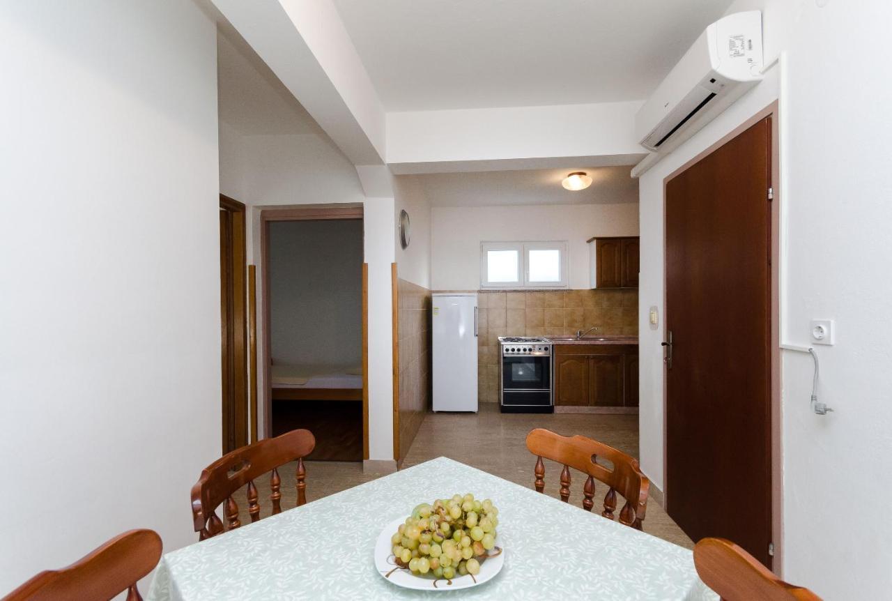 Apartments Ruza A 로파르 외부 사진